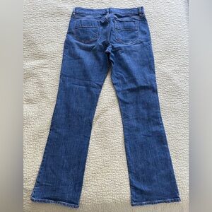 Old Navy Sweetheart Bootcut Blue Jeans Min distressing sz8